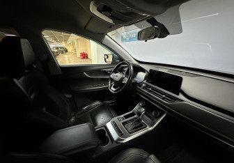 Подержанный автомобиль Chery Tiggo 8 2020 года (16 фото)