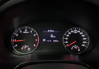 Подержанный автомобиль Kia Seltos 2022 года (12 фото)