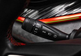 Подержанный автомобиль Zeekr 001 2023 года (28 фото)