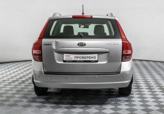 Подержанный автомобиль Kia Ceed Wagon 2012 года (6 фото)