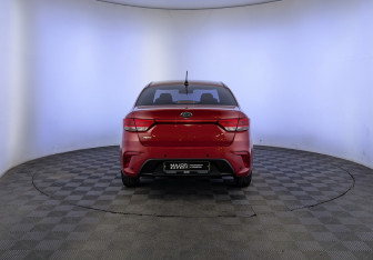 Подержанный автомобиль Kia Rio Sedan 2019 года (6 фото)