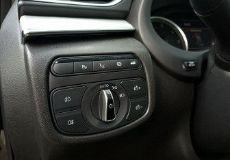 Подержанный автомобиль Infiniti QX50 2019 года (22 фото)