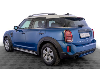 Подержанный автомобиль MINI Countryman 2021 года (7 фото)