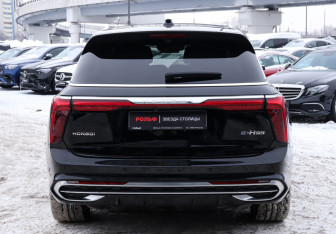 Подержанный автомобиль Hongqi E-HS9 2021 года (6 фото)