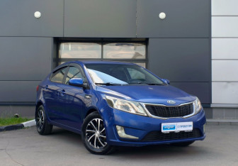 Подержанный автомобиль Kia Rio Sedan 2012 года (3 фото)