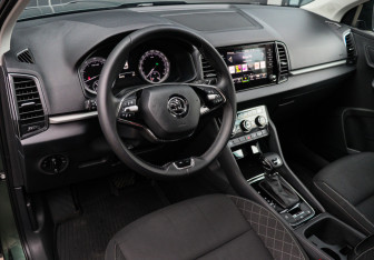 Подержанный автомобиль Skoda Karoq 2021 года (12 фото)