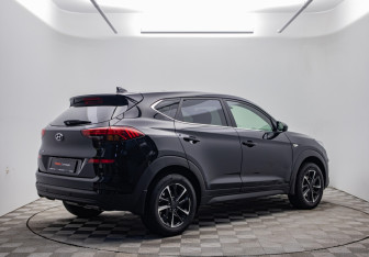 Подержанный автомобиль Hyundai Tucson 2020 года (5 фото)