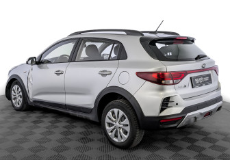 Подержанный автомобиль Kia Rio Hatchback 2021 года (7 фото)