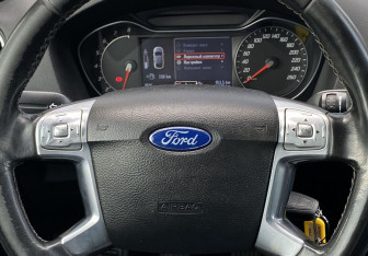Подержанный автомобиль Ford Mondeo Sedan 2012 года (15 фото)