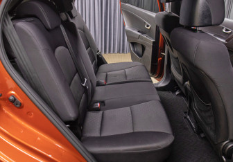 Подержанный автомобиль SsangYong Actyon 2013 года (12 фото)