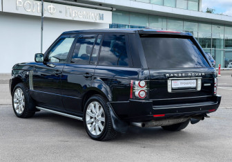 Подержанный автомобиль Land Rover Range Rover 2011 года (7 фото)