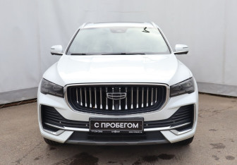 Подержанный автомобиль Geely Monjaro 2023 года (2 фото)