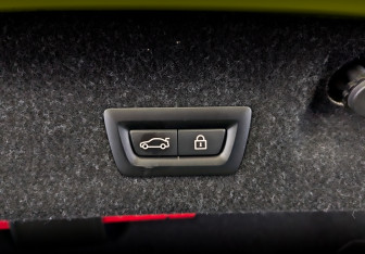 Подержанный автомобиль BMW M4 Coupe 2021 года (27 фото)