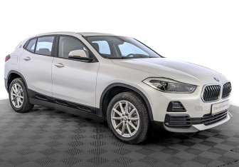 Подержанный автомобиль BMW X2 2020 года (3 фото)