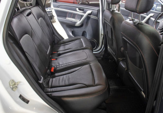 Подержанный автомобиль Haval H6 2017 года (12 фото)