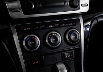 Подержанный автомобиль Mazda 6 Sedan 2008 года (15 фото)