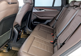 Подержанный автомобиль BMW X3 2020 года (12 фото)