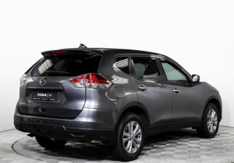 Подержанный автомобиль Nissan X-Trail 2018 года (4 фото)