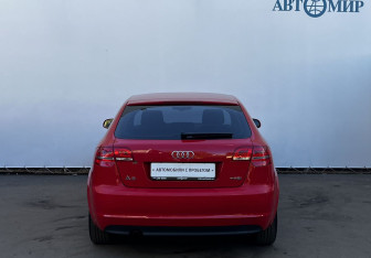 Подержанный автомобиль Audi A3 Hatchback 2012 года (6 фото)