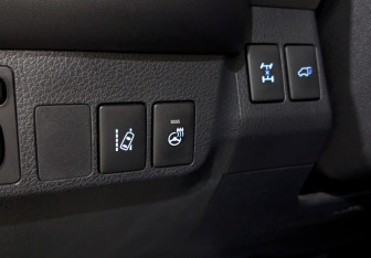 Подержанный автомобиль Toyota RAV4 2016 года (21 фото)