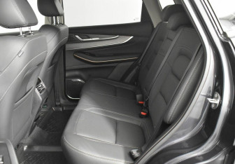 Подержанный автомобиль Exeed LX 2022 года (11 фото)