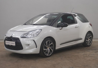 Подержанный автомобиль Citroen DS3 Hatchback 2015 года (1 фото)