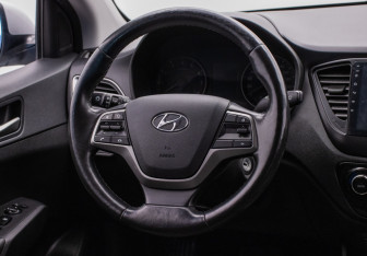 Подержанный автомобиль Hyundai Solaris Sedan 2018 года (15 фото)