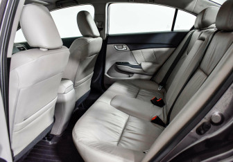 Подержанный автомобиль Honda Civic Sedan 2013 года (7 фото)