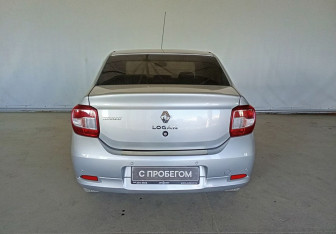 Подержанный автомобиль Renault Logan Sedan 2015 года (5 фото)