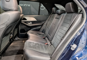 Подержанный автомобиль Mercedes-Benz GLE 2019 года (18 фото)