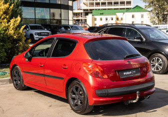 Подержанный автомобиль Peugeot 207 Hatchback 2008 года (5 фото)