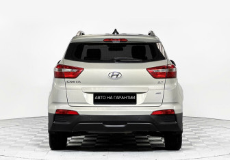 Подержанный автомобиль Hyundai Creta 2018 года (6 фото)