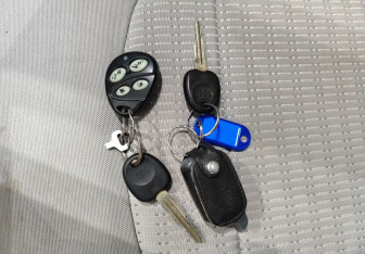 Подержанный автомобиль Kia Cerato Sedan 2008 года (13 фото)