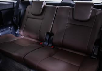 Подержанный автомобиль Toyota Fortuner 2018 года (12 фото)