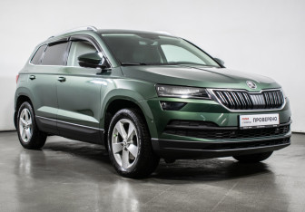 Подержанный автомобиль Skoda Karoq 2021 года (3 фото)