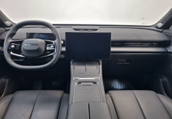 Подержанный автомобиль Omoda C7 2025 года (13 фото)