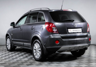 Подержанный автомобиль Opel Antara 2014 года (7 фото)