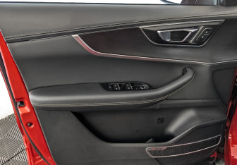 Подержанный автомобиль Chery Tiggo 8 2020 года (19 фото)