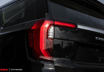 Новый GMC Yukon 2025 (10 фото)