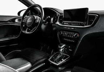 Подержанный автомобиль Kia Ceed Wagon 2021 года (7 фото)