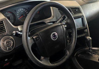 Подержанный автомобиль SsangYong Kyron 2011 года (12 фото)