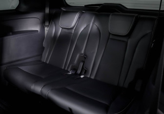 Подержанный автомобиль GAC GS8 2024 года (17 фото)