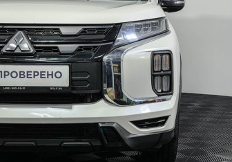 Подержанный автомобиль Mitsubishi ASX 2021 года (15 фото)