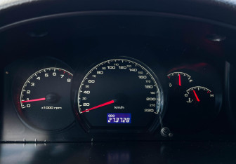 Подержанный автомобиль Chevrolet Lacetti Wagon 2007 года (11 фото)