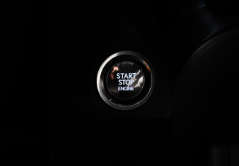 Подержанный автомобиль Lexus ES 2018 года (25 фото)