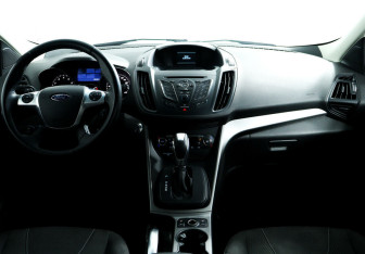 Подержанный автомобиль Ford Kuga 2016 года (9 фото)