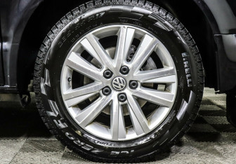 Подержанный автомобиль Volkswagen Multivan 2020 года (6 фото)