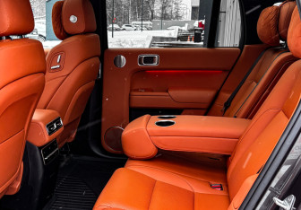 Подержанный автомобиль LiXiang L7 2024 года (18 фото)