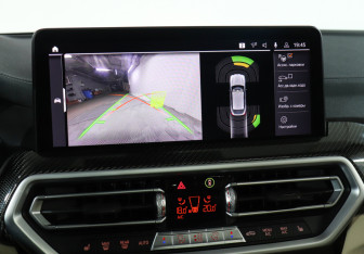 Подержанный автомобиль BMW X4 2021 года (21 фото)