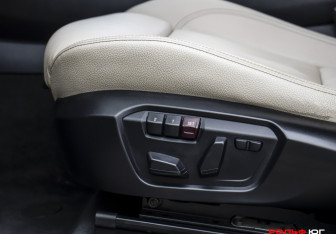 Подержанный автомобиль BMW X4 2017 года (15 фото)